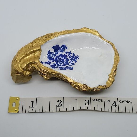Filigree Oystershell ring holder/ trinket tray - Picture 5 of 6